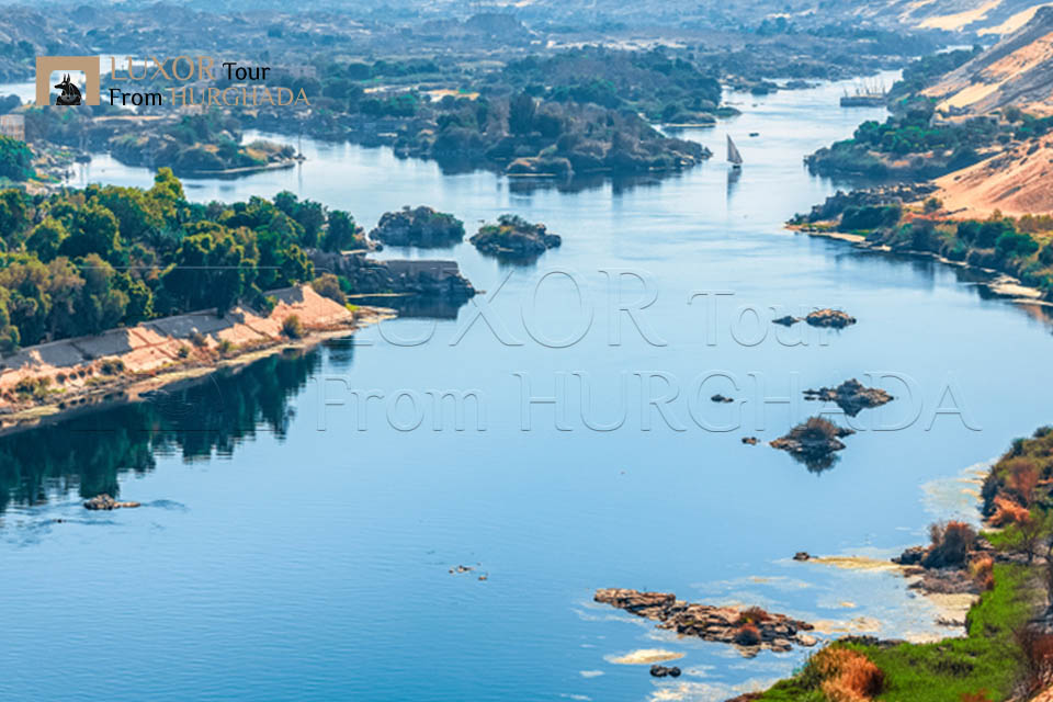2-nights-luxor-and-Aswan-on-Nile-cruise-board-from-hurghada