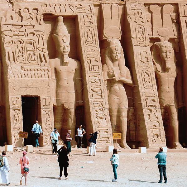 Trip-to-Abu-simbel-and-Aswan-from-Hurgada-2-days-Privet