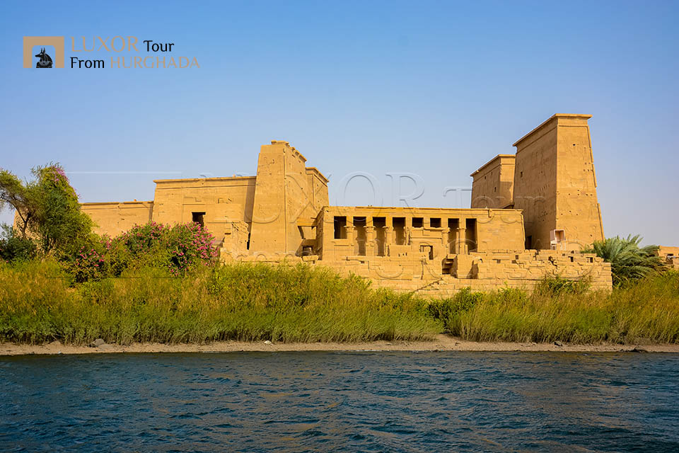 2-nights-Aswan-and-luxor-Nile-cruise-with-tourshot-air-balloon-from-marsa-alam