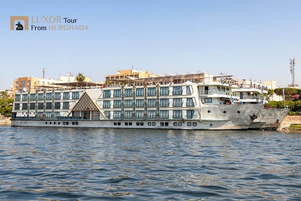 5 day Nile Cruise Luxor to Aswan Nile Cruise From Hurghada