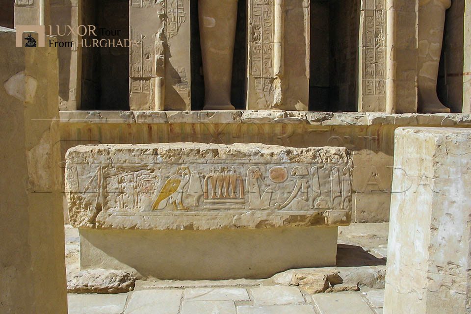 2-Day-Trips-Tour-to-Luxor-From-Hurghada-including-Air-hot-Balloon