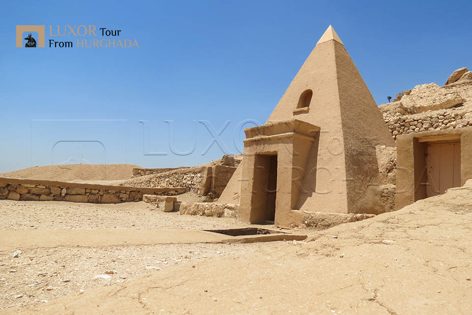 2-Day-Trips-Tour-to-Luxor-From-Hurghada-including-Air-hot-Balloon