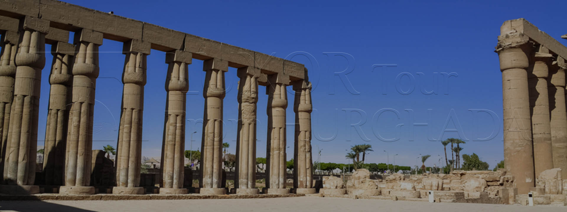 From El Gouna to Luxor by bus